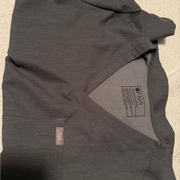 Figs Charcoal V-Neck Scrub Top - Picture 4 of 4